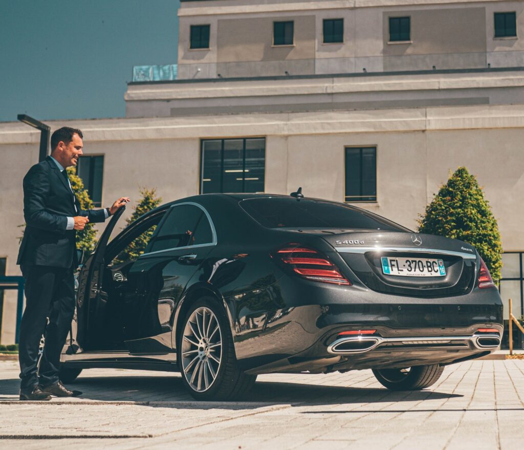 Book a taxi acMarseille airport